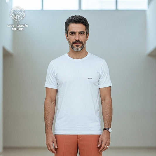 Vitrine 2026 · Camiseta PIMA Branca Unissex - Anonymous Manifest | Exallaxe · principal