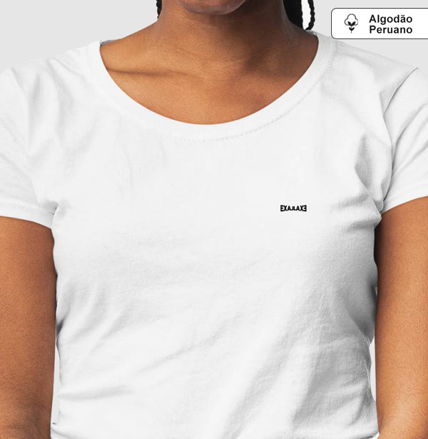 Camiseta Branca PIMA Baby Look - Anonymous Manifest | Exallaxe